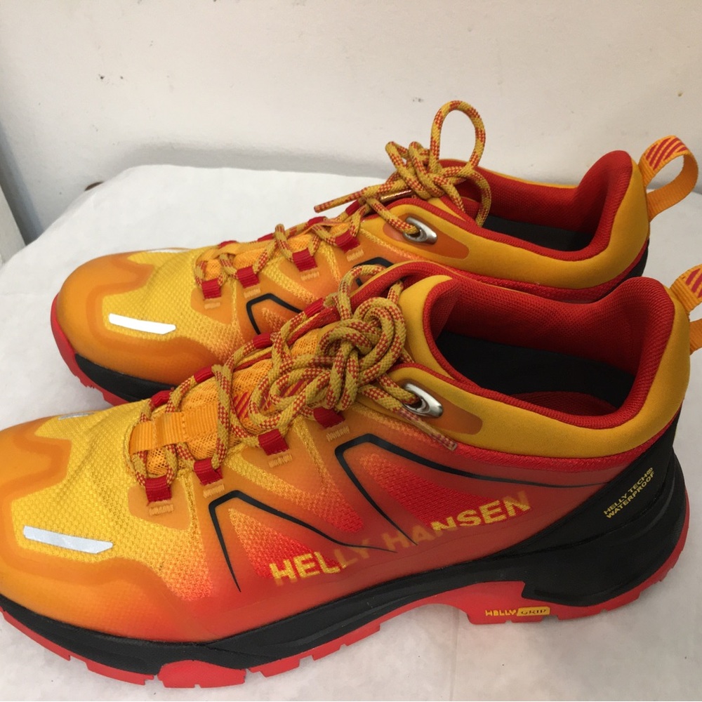 Helly Hansen Cascade Low HT Men’s waterproof Hiking sneakers